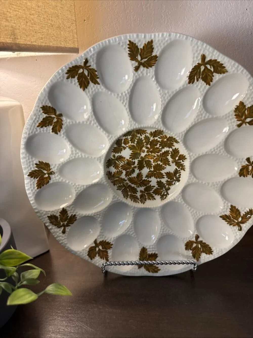 Vintage Thanksgiving Autumn Leaf Deviled Egg Platter Holds 24 eggs 13